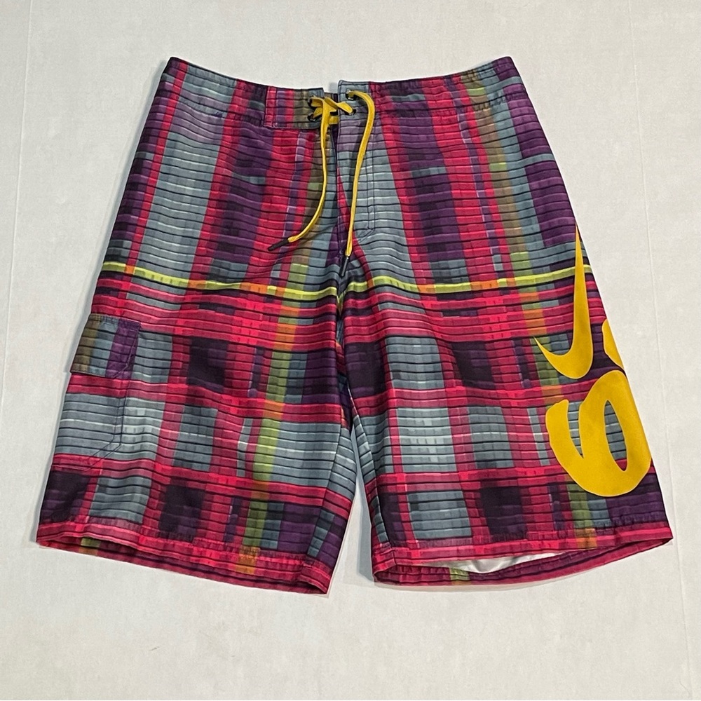Nike 6.0 Colorful Geometric Pattern Board Shorts Swim Trunks Kids Youth Size 16